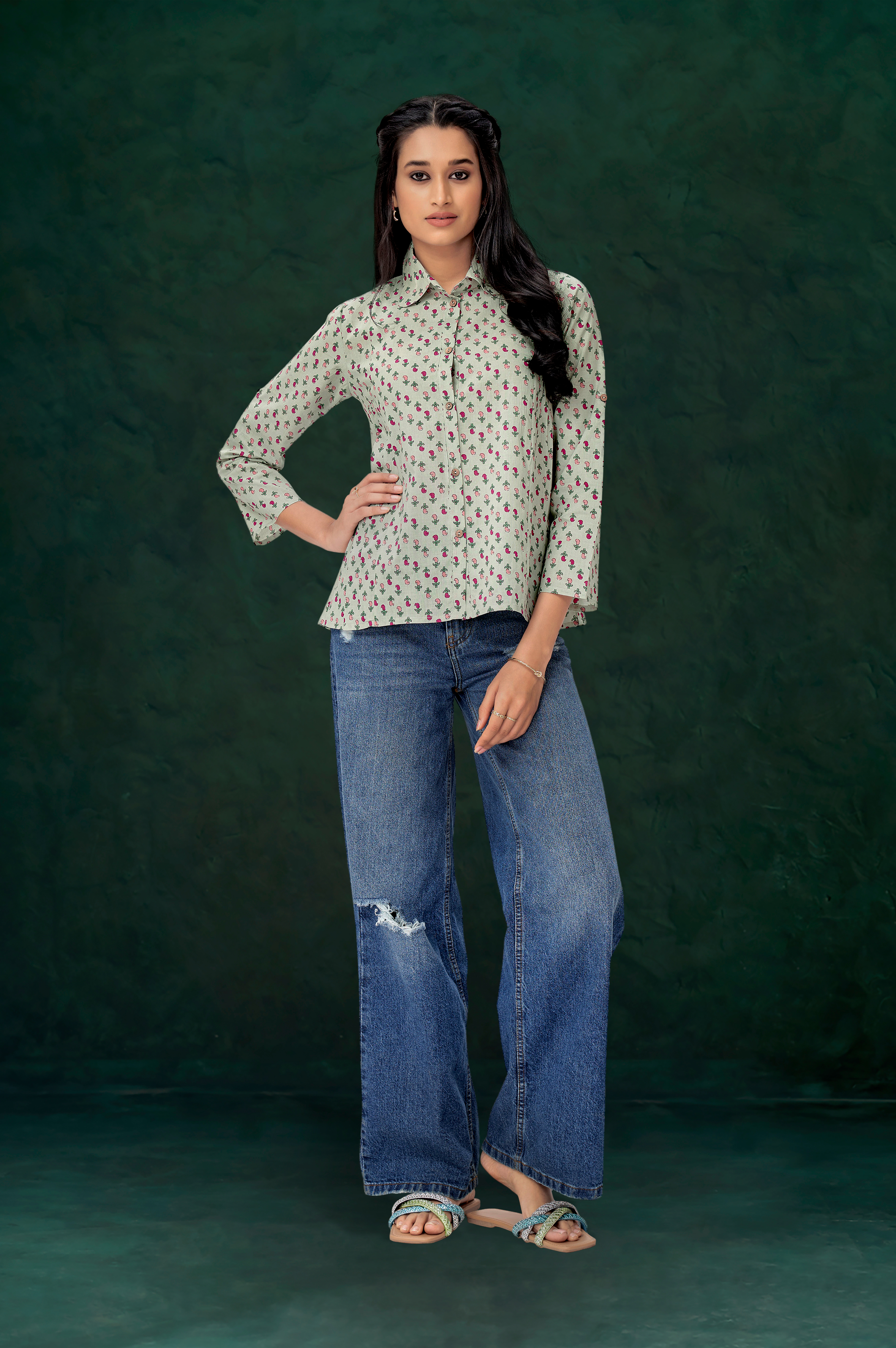 small-tulip-printed-pastel-green-cotton-top