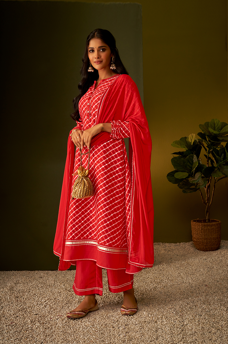 crimson-red-checkered-gotta-patti-kurta-set