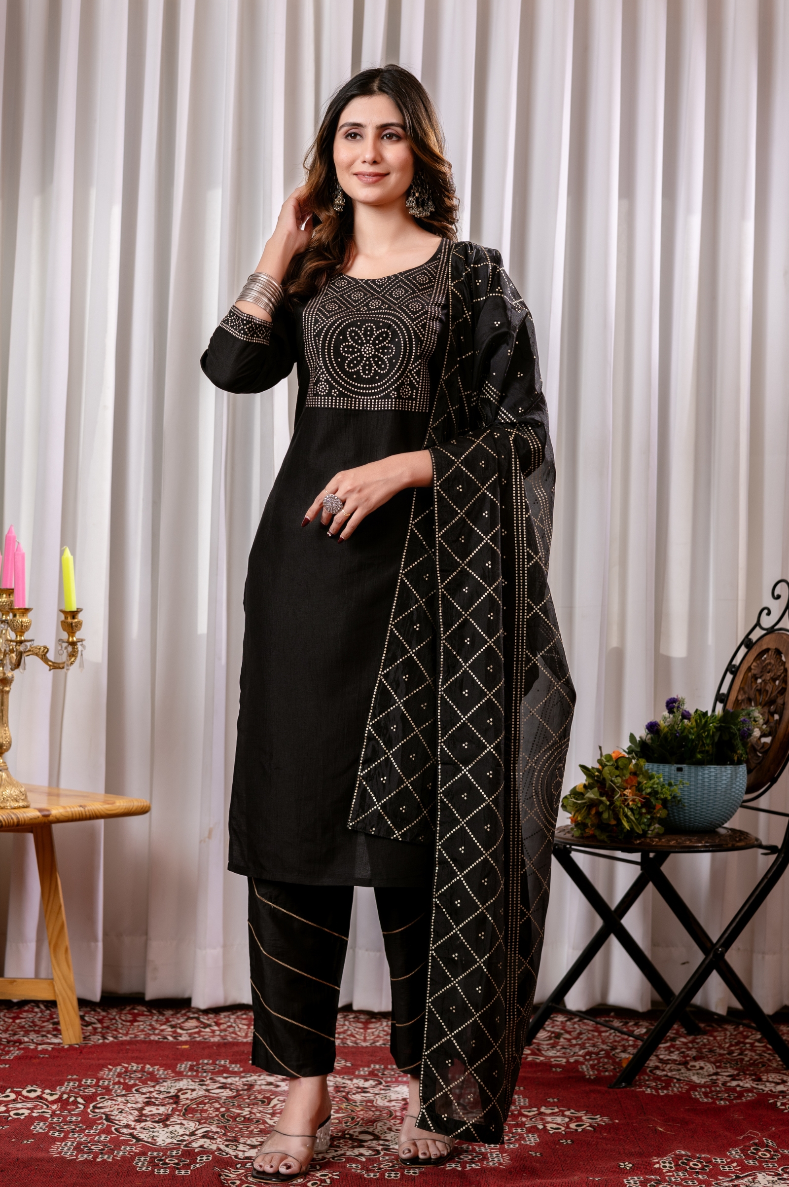 black-chinon-foil-printed-kurta-set-with-dupatta
