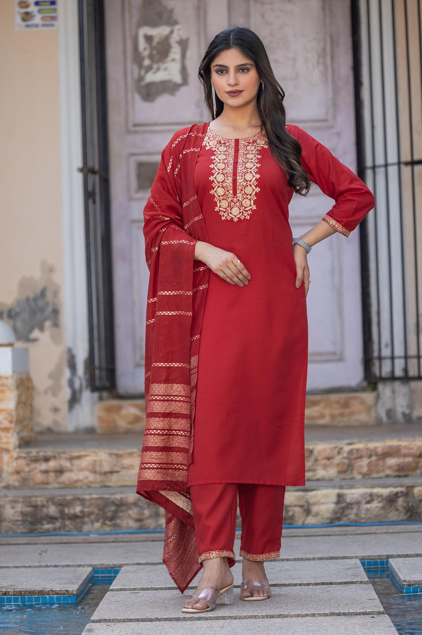 red-cotton-blend-embroidered-kurta-set-with-dupatta-for-women