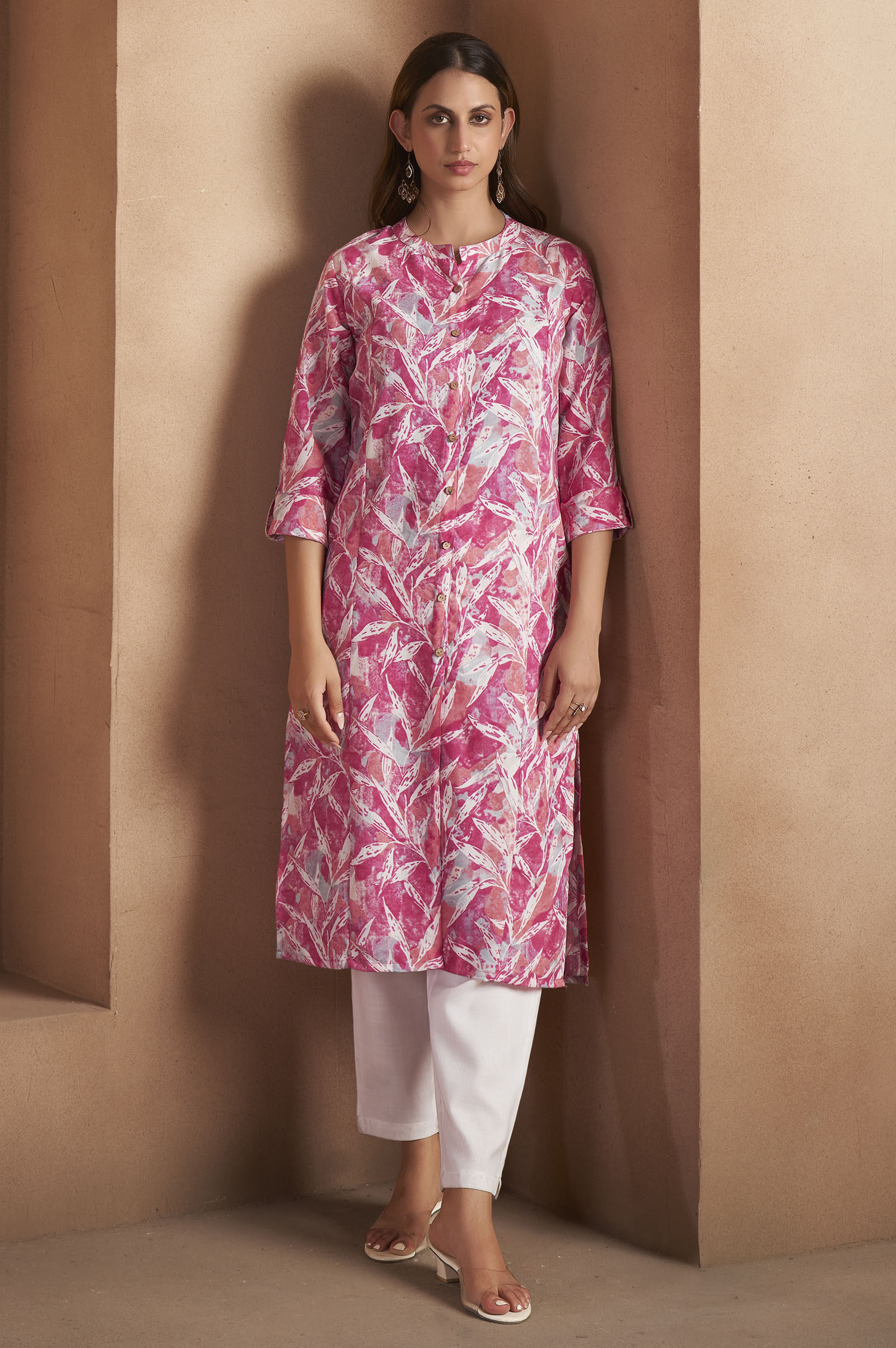light-pink-cotton-blend-floral-printed-kurta-for-women