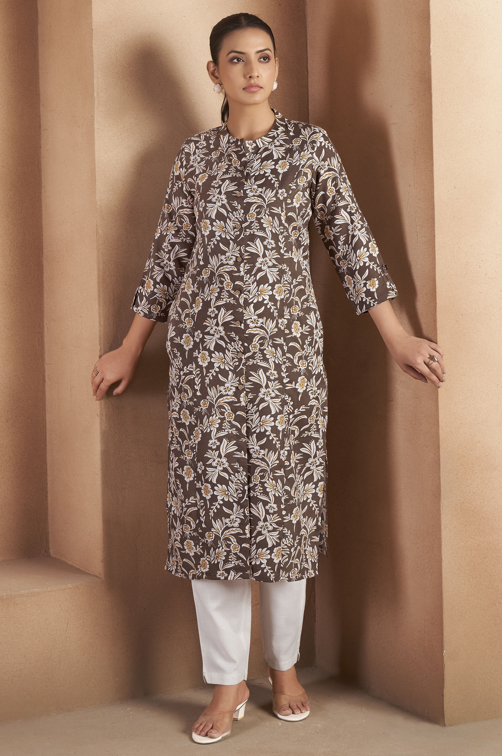 brown-cotton-blend-floral-printed-kurta-for-women