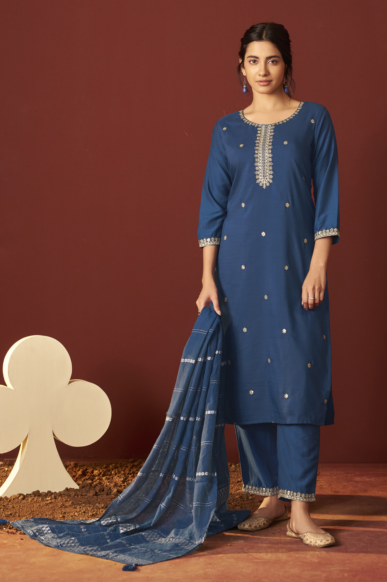 rama-chinnon-embroidered-kurta-set-with-dupatta-for-women