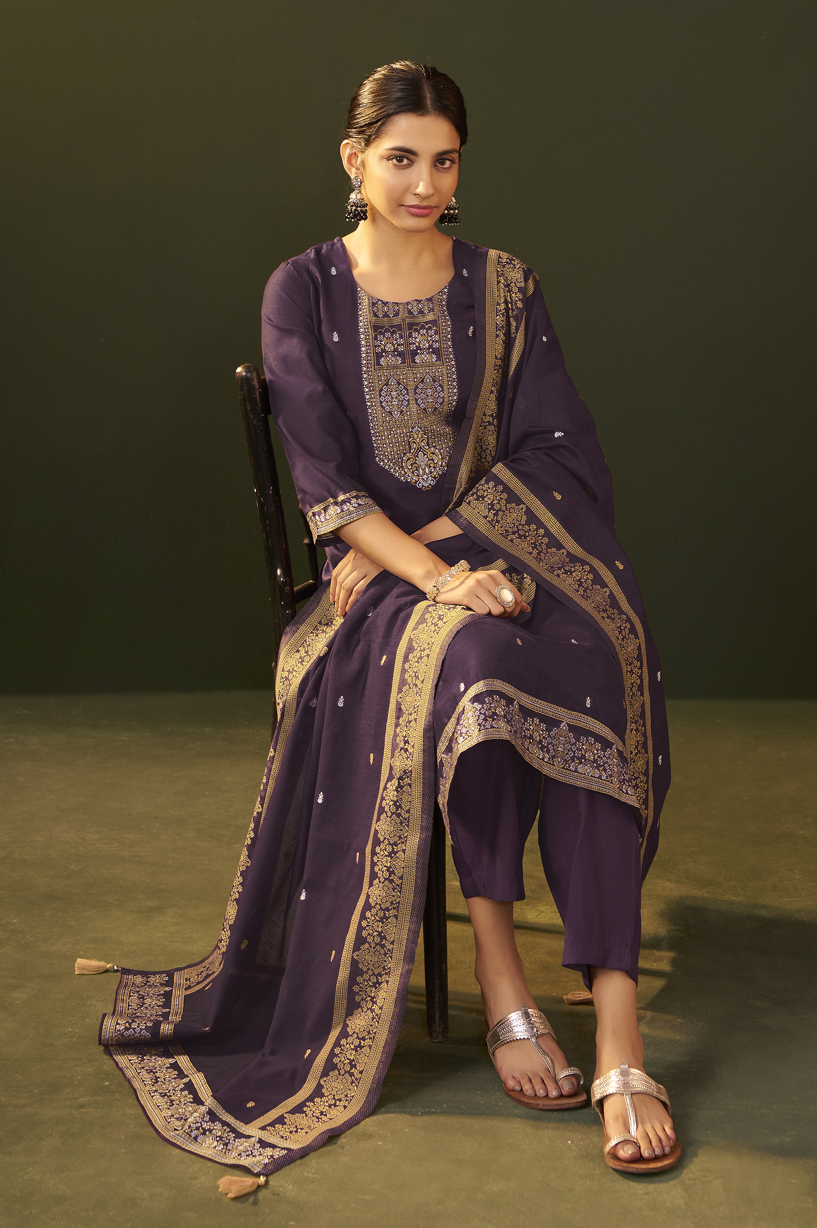 purple-jacquard-silk-blend-straight-kurta-set-with-dupatta