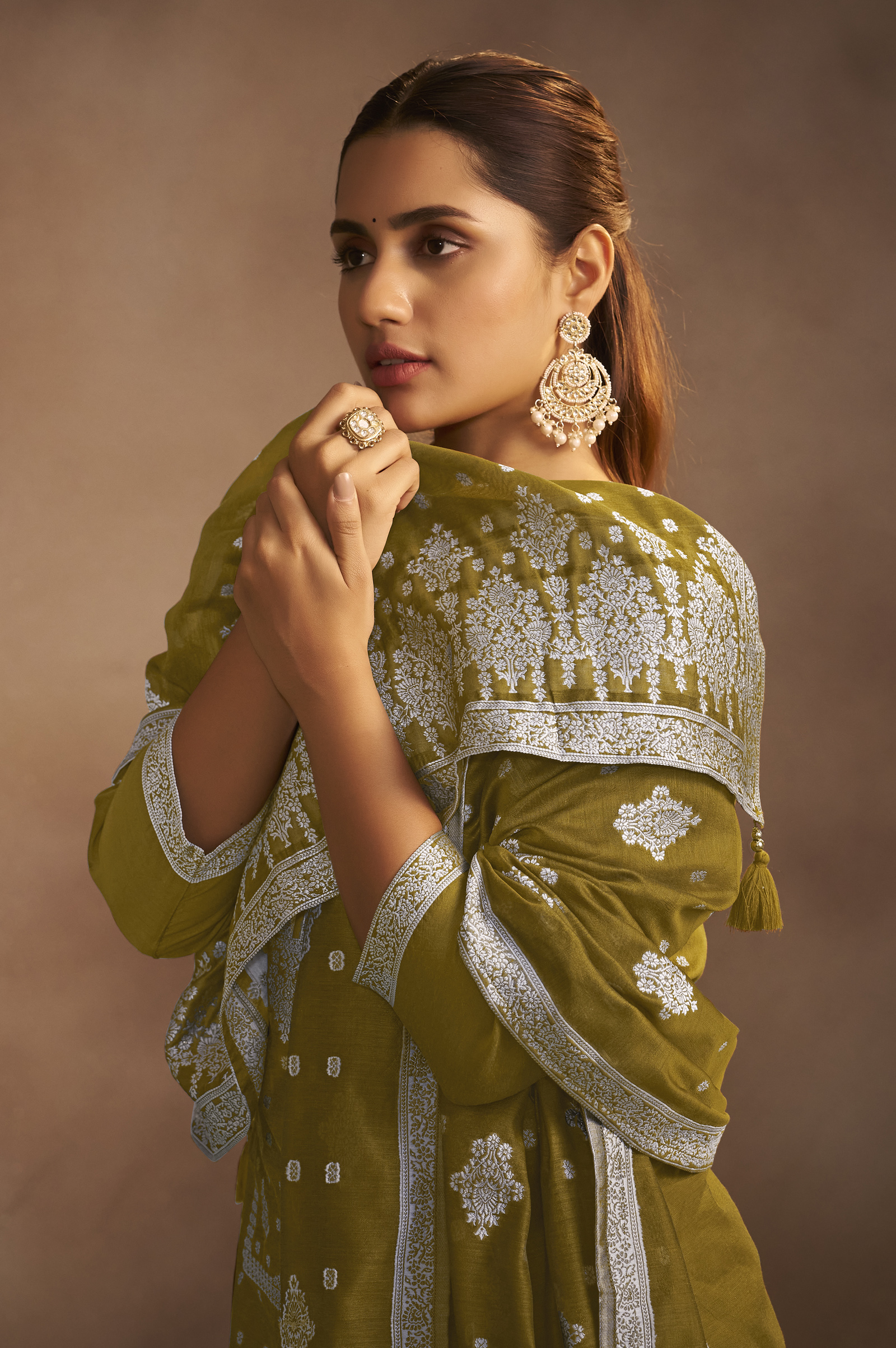 womens-olive-green-jacquard-art-silk-straight-kurta-set-with-cotton-bottom-silk-blend-dupatta-7