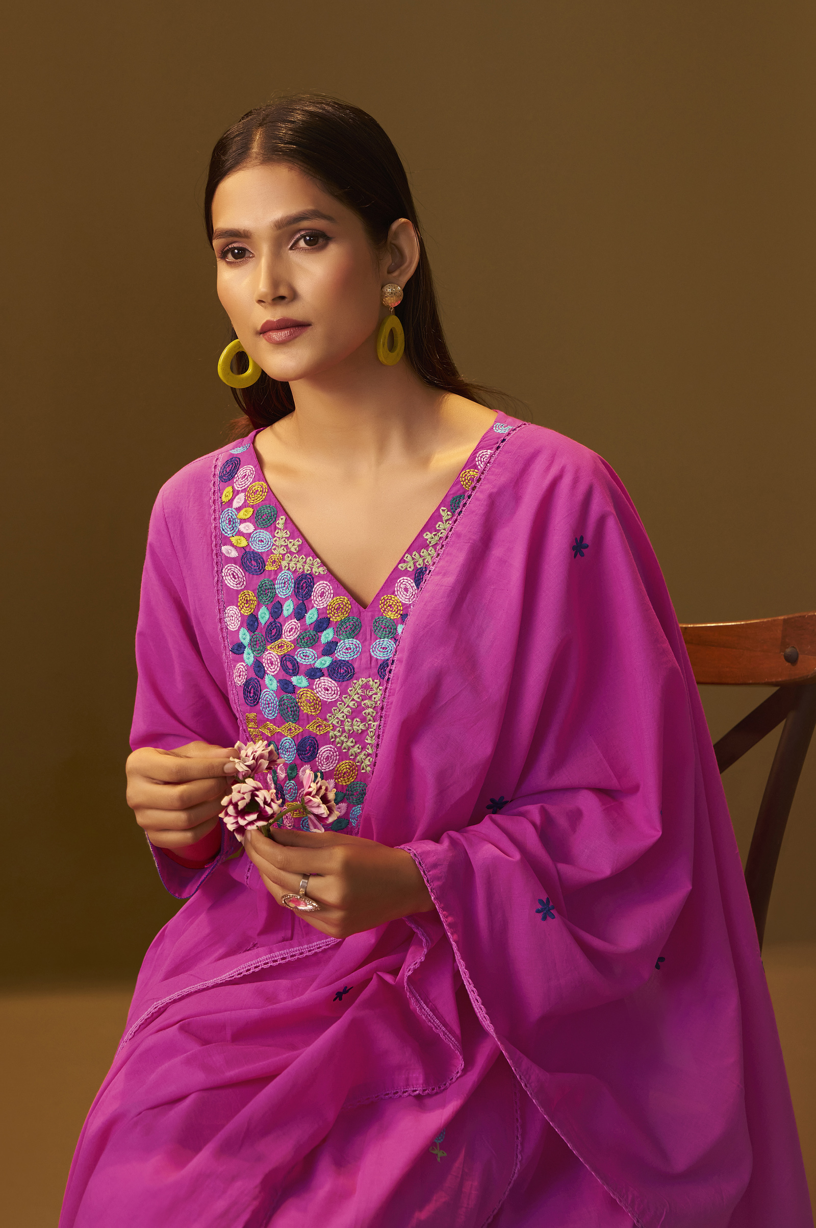 womens-light-pink-pure-cotton-embroidered-kurta-set-with-dupatta