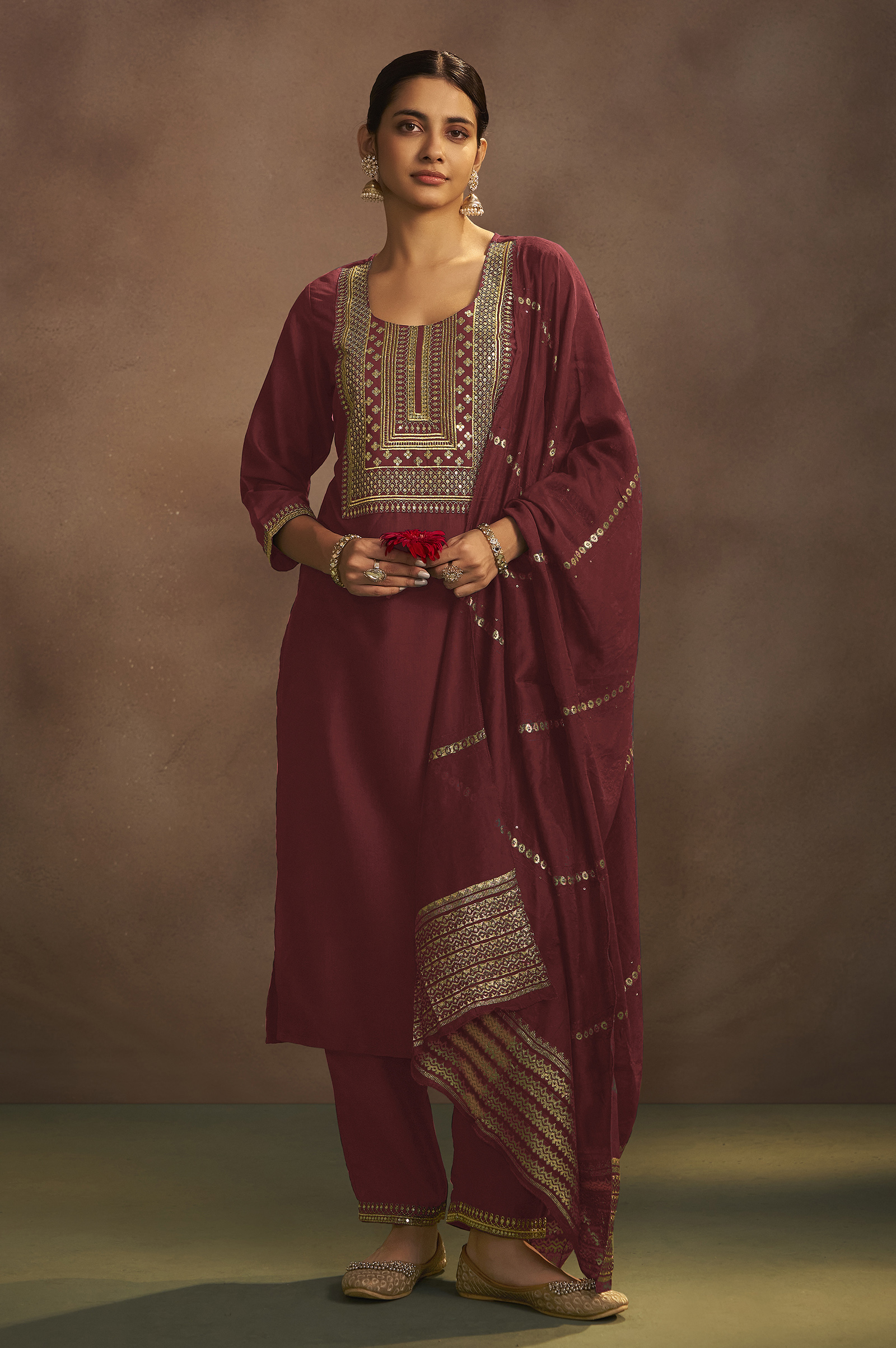 bottle-rust-chinnon-embroidered-kurta-set-with-jacquard-dupatta-520