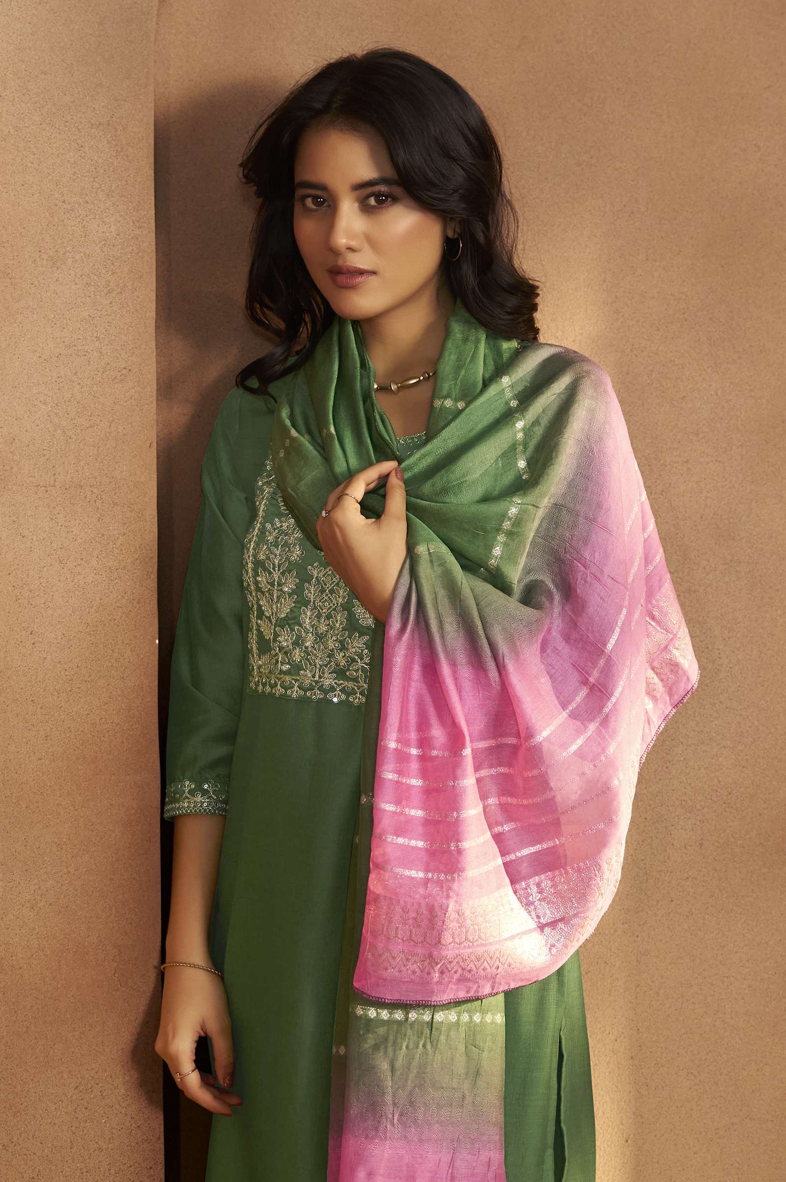 green-cotton-blend-embroidered-kurta-pant-with-chanderi-jacquard-dupatta