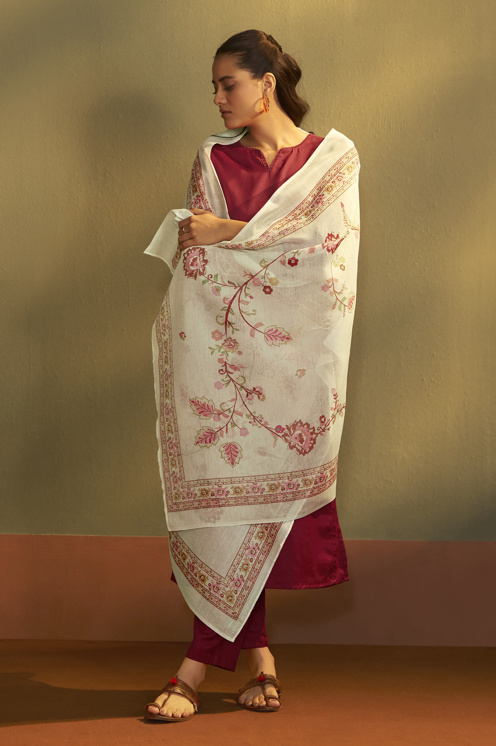 women-rust-cotton-calf-length-kurta-with-pant-cream-chanderi-printed-dupatta