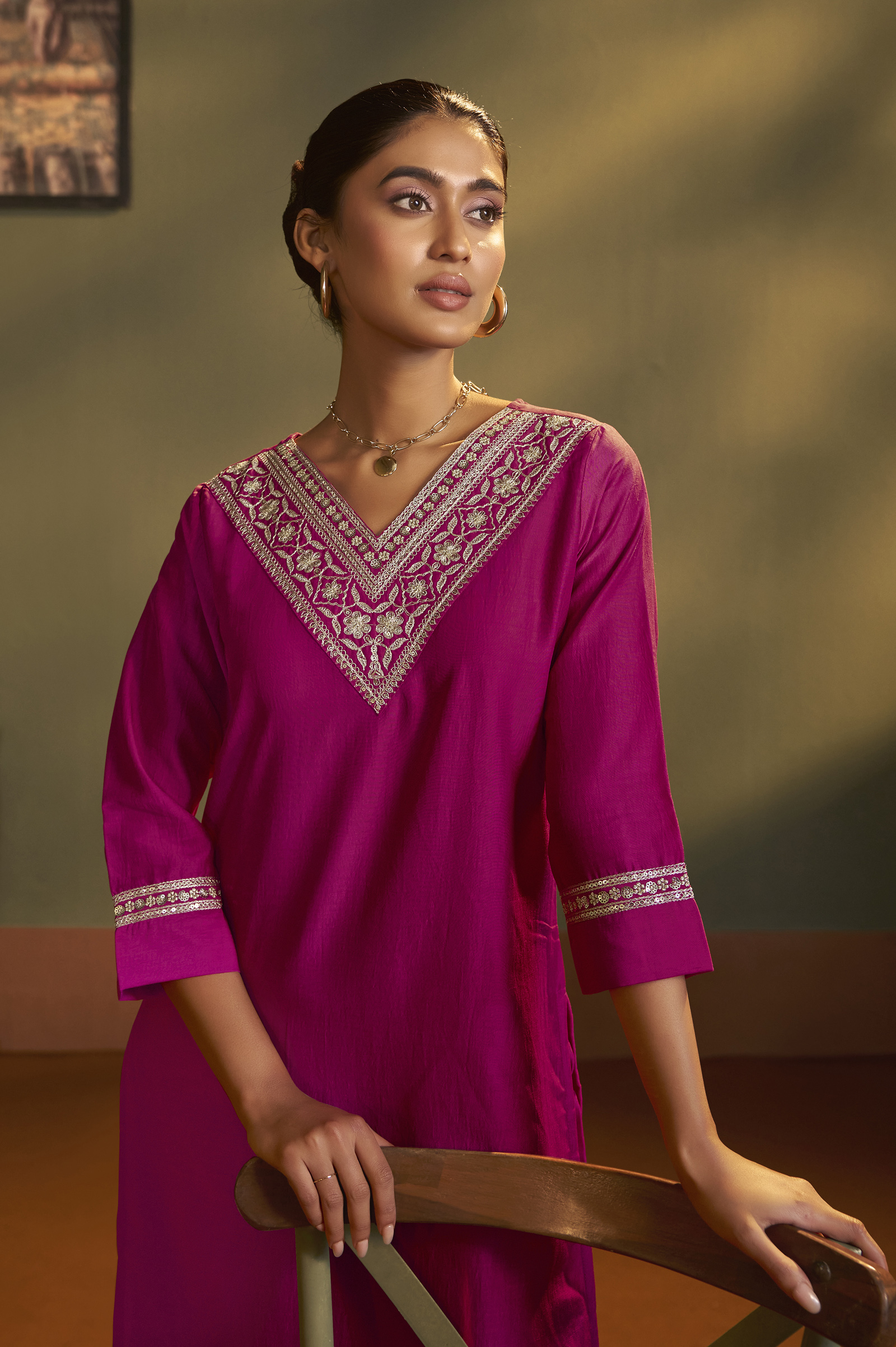 women-pink-cotton-blend-embroidered-straight-kurta-with-pant-organza-jacquard-printed-dupatta
